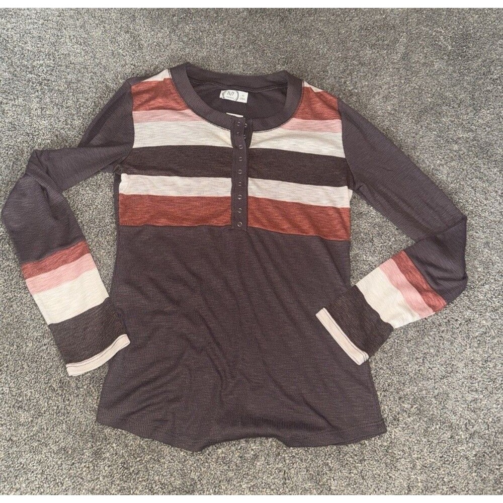 Bella Swan Twilight Henley 24/7 Striped Color Block Chest Wrist Arm Area XS